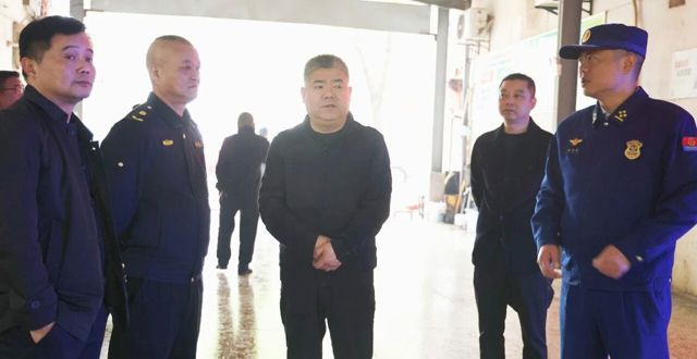 胡晓明调研春耕生产、安全生产和社会稳定工作