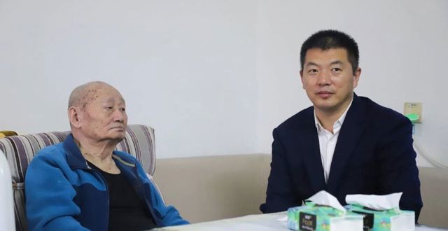 吉海波开展重阳节走访慰问活动